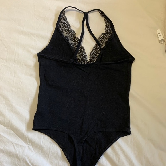 Express Lace Bodysuit - Picture 2 of 2